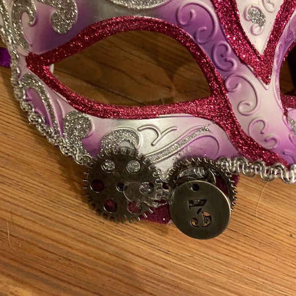 pink and silver masquerade mask - Picture 2 of 3